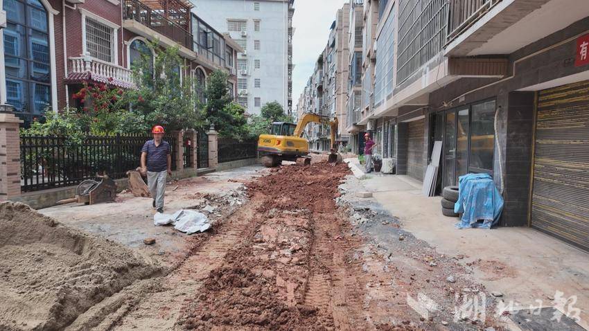崇陽老舊小區(qū)煥新顏：近2.4萬戶居民觸摸民生“溫度”